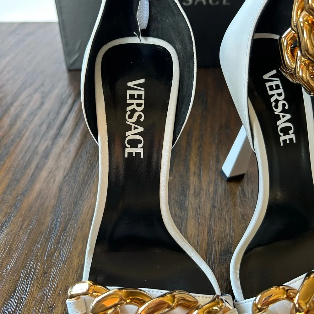 Versace Authentic White And Gold Medusa Chain Leather Sandals Heels Womens 8 - Picture 7 of 16